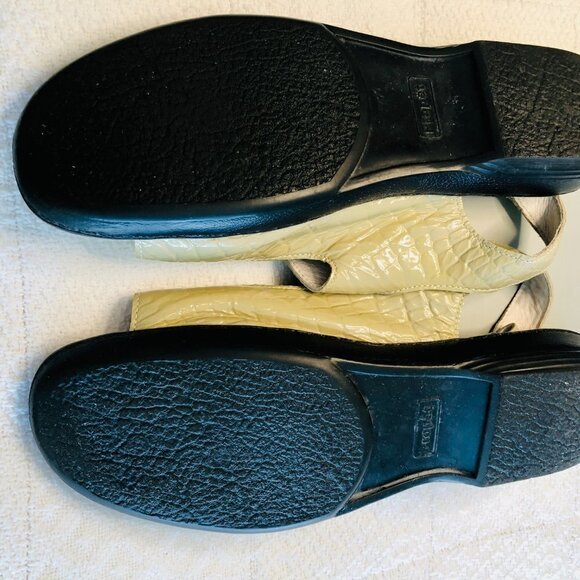 Propet Sandal Cream Metallic Croc Print Trinidad Comfort Leather Women’s size 8 - Picture 14 of 16